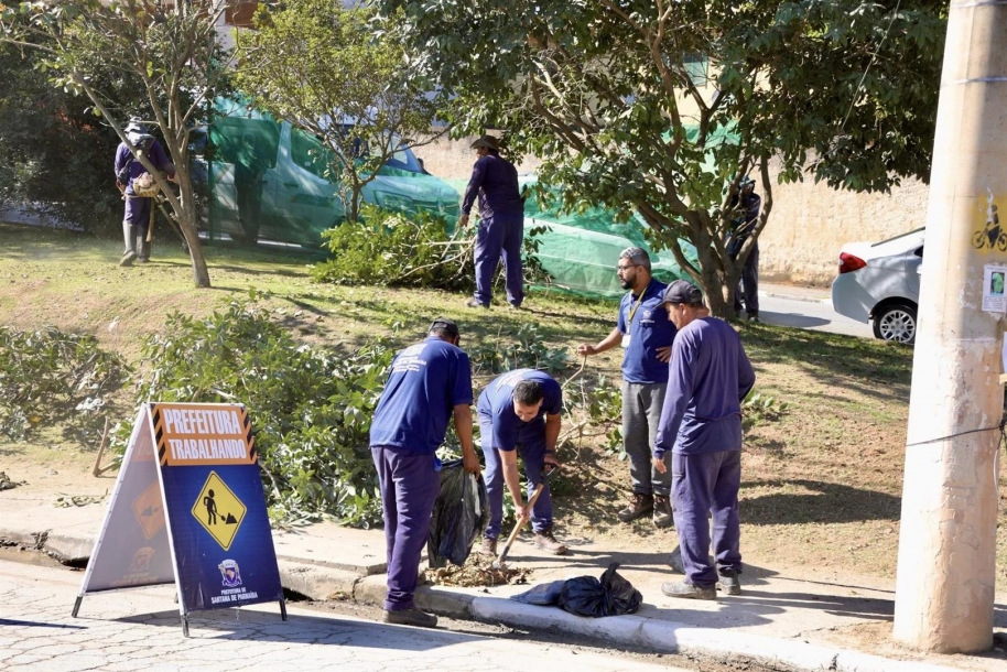 Cento e Vinte passa por zeladoria e manutenção com a Operação Bairro Limpo