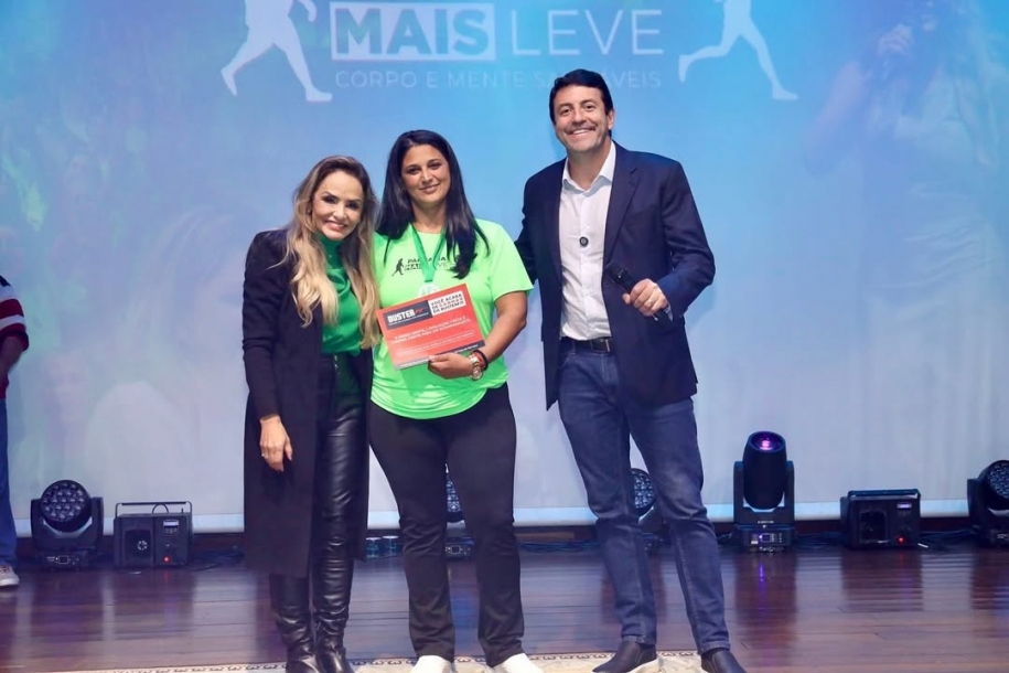 Elvis Cezar e Selma Cezar encerram mais uma edição do Parnaíba Mais Leve