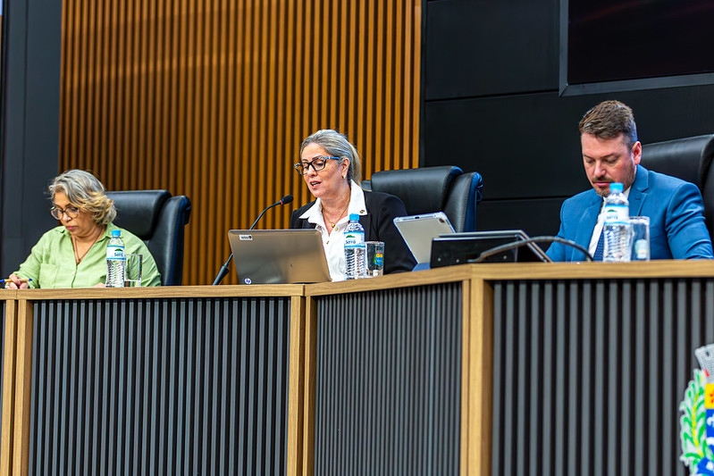 Secretaria de Finanças presta contas aos vereadores de Barueri 