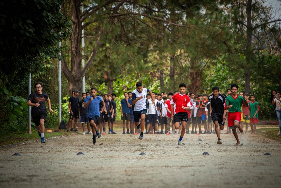 Festival de Atletismo Escolar reúne cerca de 400 alunos em Santana de Parnaíba