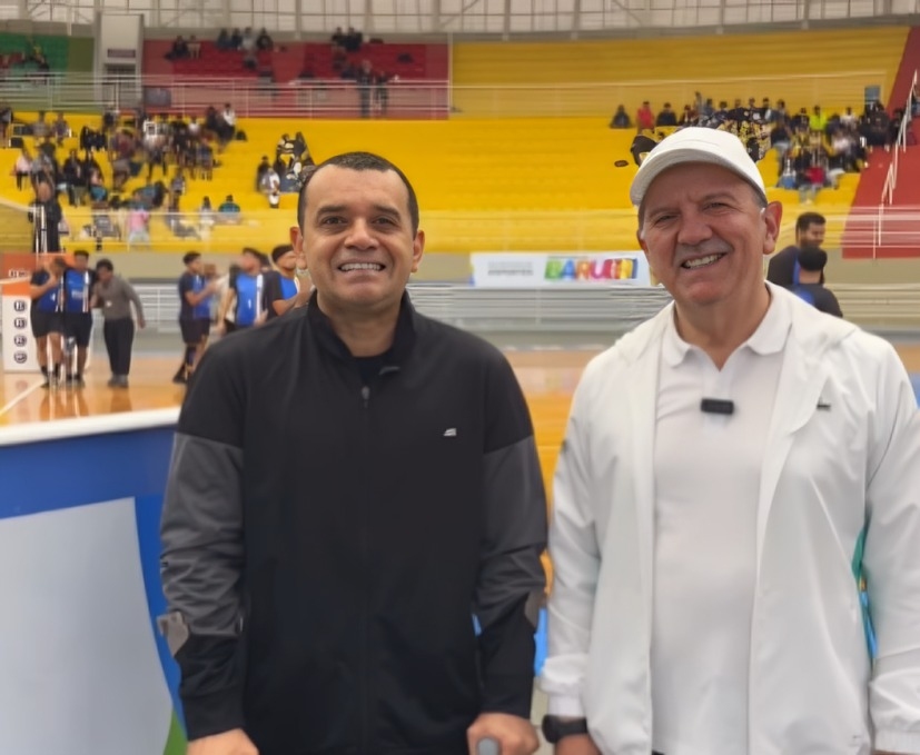 Prefeito Beto Piteri prestigia o Torneio Aberto de Vôlei Barueri 2025 