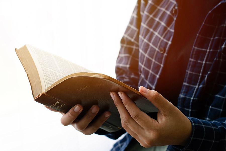 No Tempo Certo, Deus Age