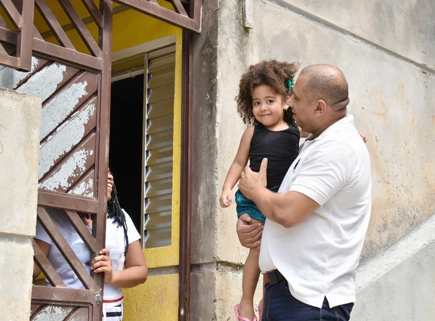 Marcos Tonho visita moradores do Chácara Solar II