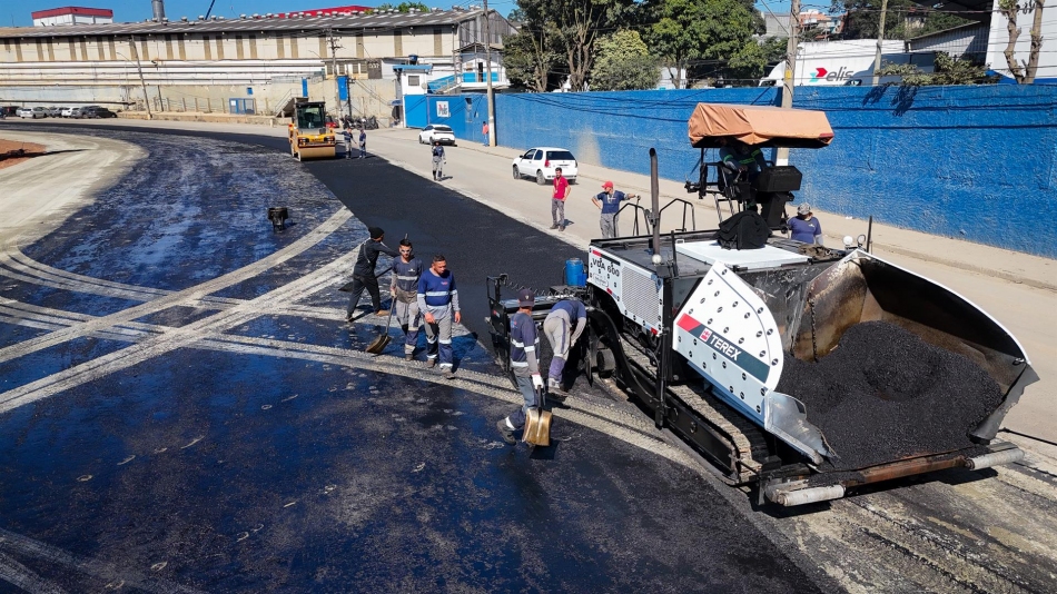 Santana de Parnaíba avança com modernização e implementação de estacionamento no 120