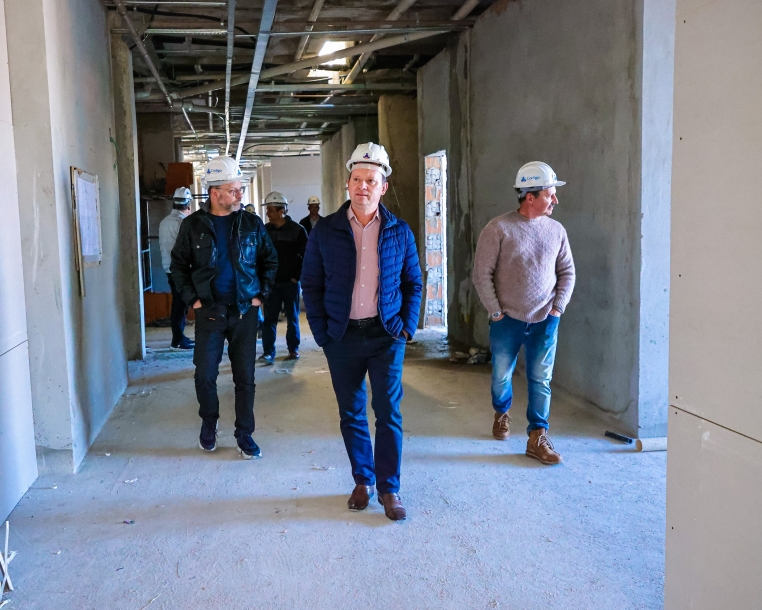 Lau Alencar visita obras da Cidade da Polícia em Osasco