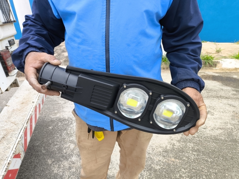 Araçariguama já tem 73% da cidade com iluminação LED