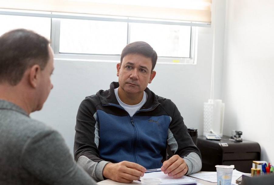 Rodrigo Andrade sanciona lei para implantação do 1º Corpo de Bombeiros 