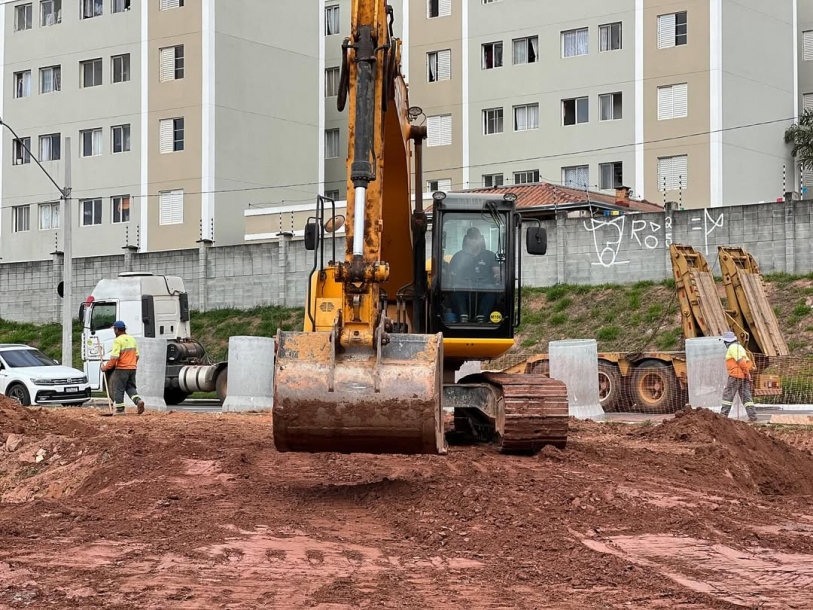 Prefeito Kauan Berto inicia obra de recuperação na Rua Campos do Jordão