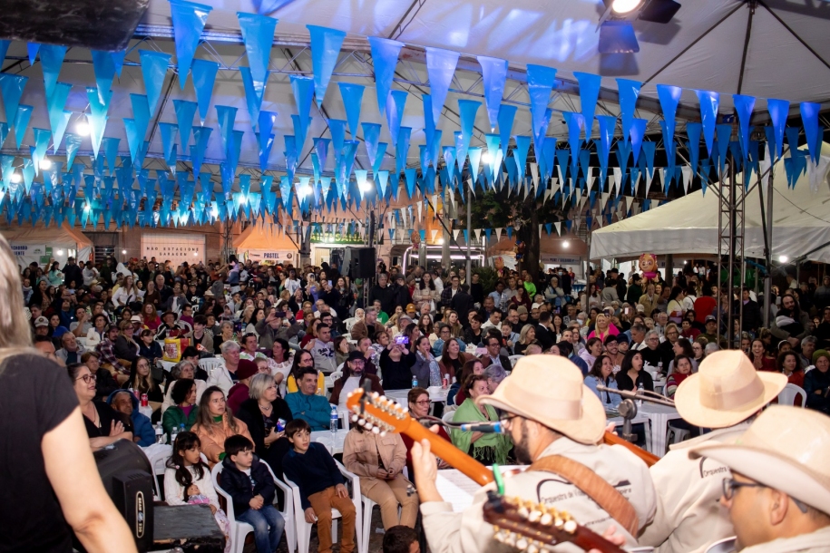 Tradicional Festa de Sant’ana chega à sua 127ª edição na Praça Beira Rio em Sousas