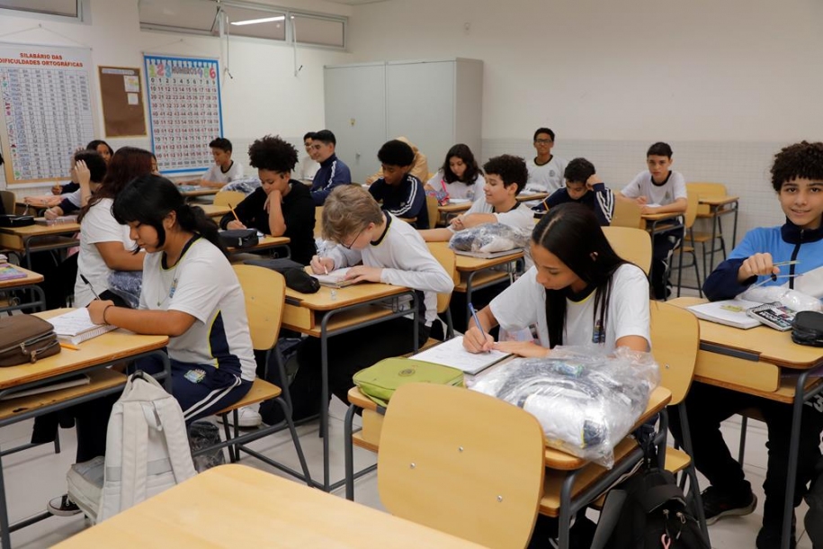 Mais de 63 mil alunos de Barueri retornam às escolas no dia 21 de julho