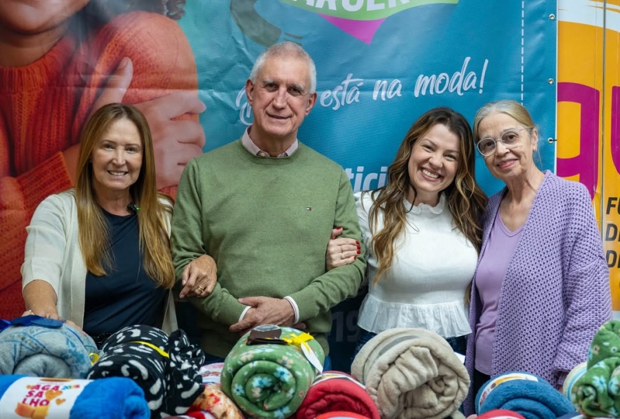 Damaris Piteri recebe Secretaria de Saúde para doações à Campanha do Agasalho