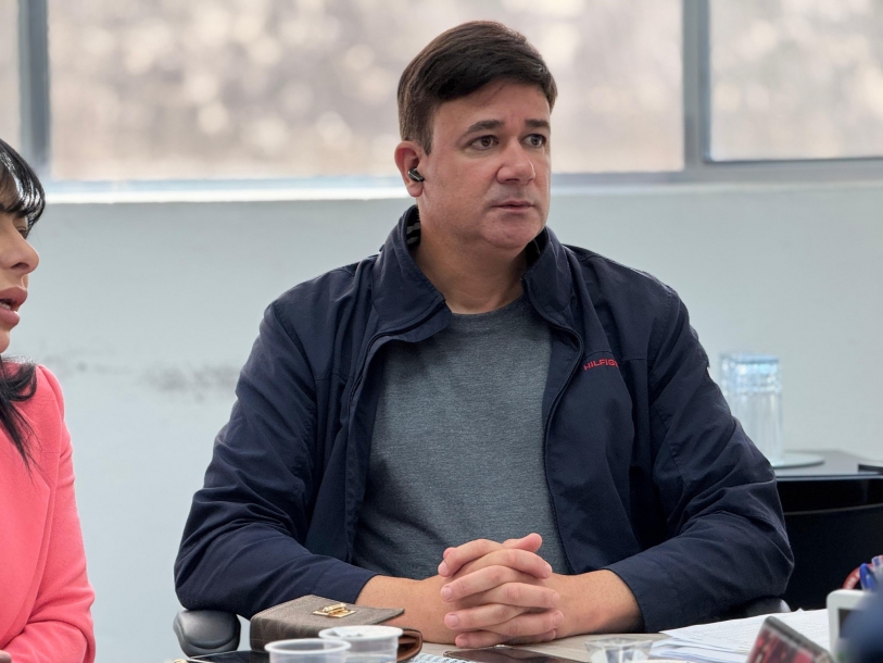 Prefeito Rodrigo Andrade acompanha obras no Caxambu