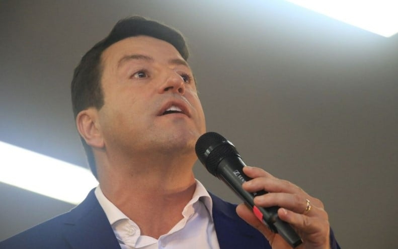  Elvis Cezar reforça compromisso com a qualidade da merenda escolar em Santana de Parnaíba 