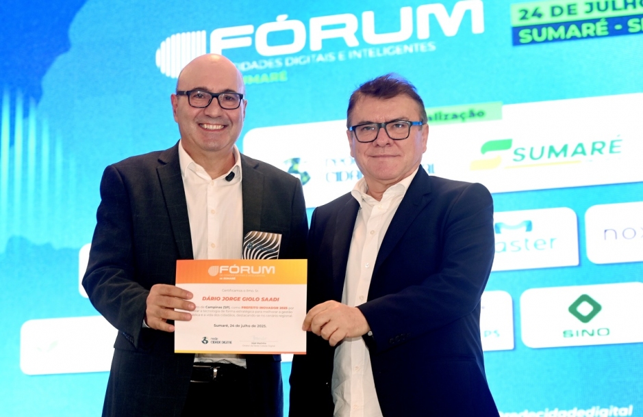 Prefeito Dário Saadi recebe prêmio de Prefeito Inovador 2025