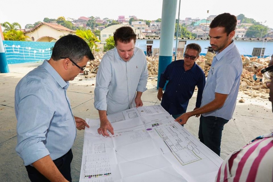 Igor Soares inicia a construção da 1ª Escola de Tempo Integral