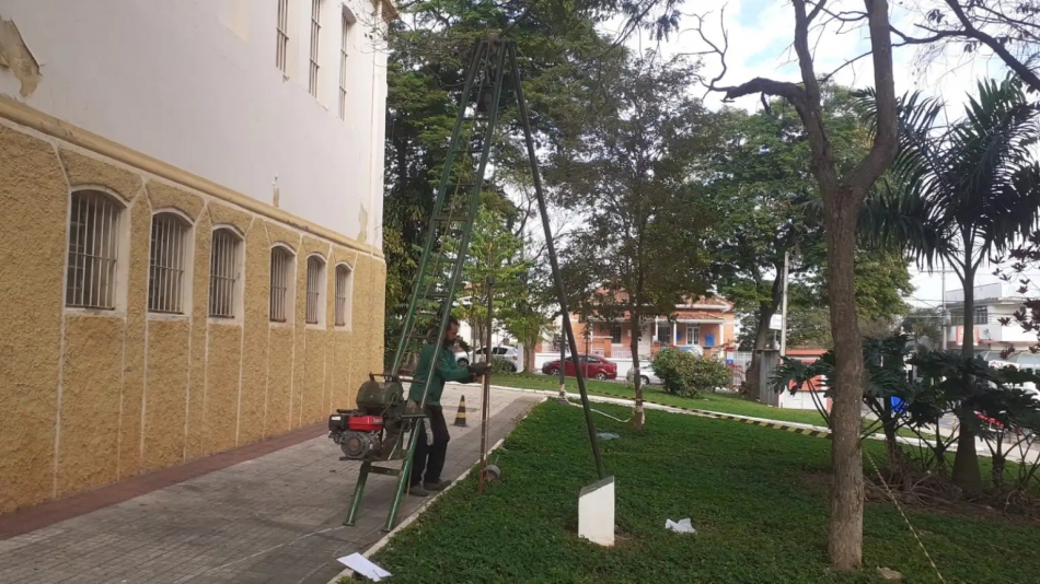 Prefeitura realiza sondagem de solo na Praça Manoel Guedes