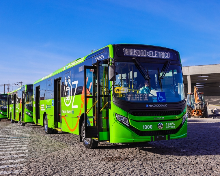 Prefeito Gerson Pessoa entrega 10 novos ônibus 100% elétricos