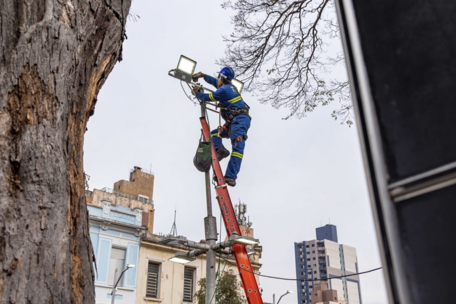 Prefeitura de Jundiaí moderniza iluminação pública com mais de 3,7 mil luminárias de LED instaladas