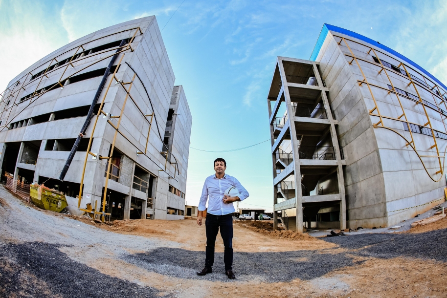 Santana de Parnaíba avança com mais  de 200 obras e grandes investimentos