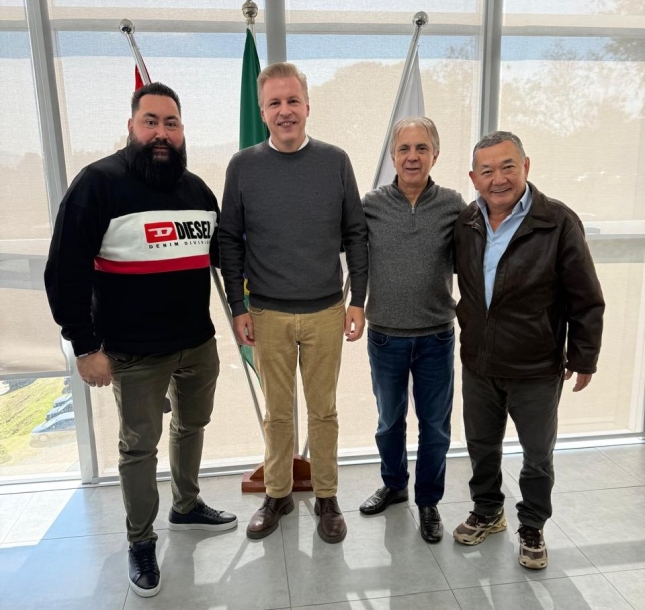 Prefeitos da região em visita a Jandira reconhecem o trabalho desenvolvido pelo prefeito Dr Sato juntamente com o Secretário de segurança pública Ricardo Antunes