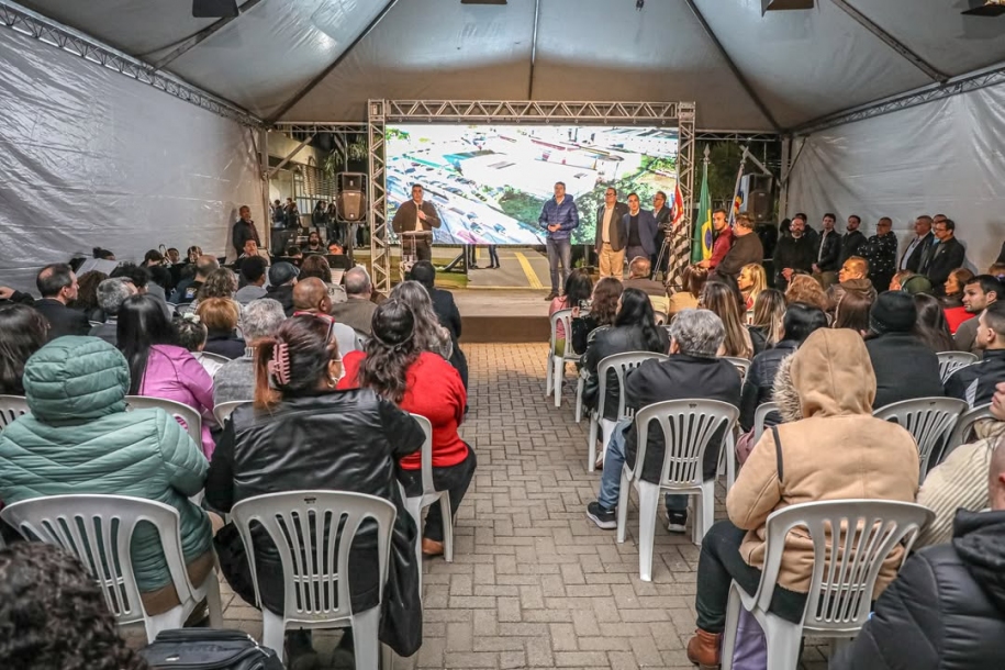 Elvis Cezar participa da celebração dos 10 anos da FATEC em Santana de Parnaíba