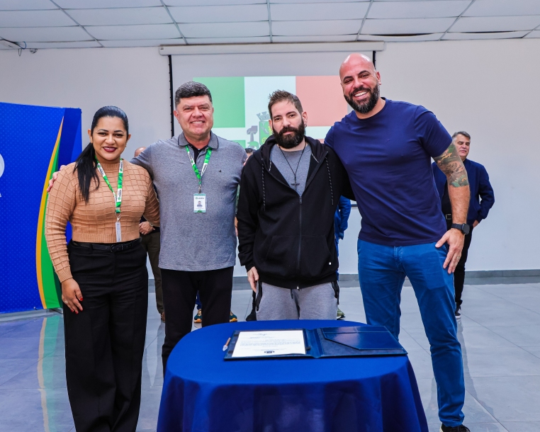 Prefeito Gerson Pessoa dá posse a 164 novos servidores em Osasco 