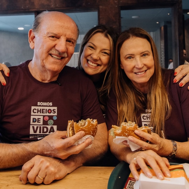 Prefeito Beto Piteri celebra arrecadação de R$ 879 mil no McDia Feliz em Barueri