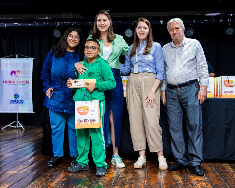 Projeto “Ver e Viver” entrega 77 óculos para alunos da rede municipal de Osasco