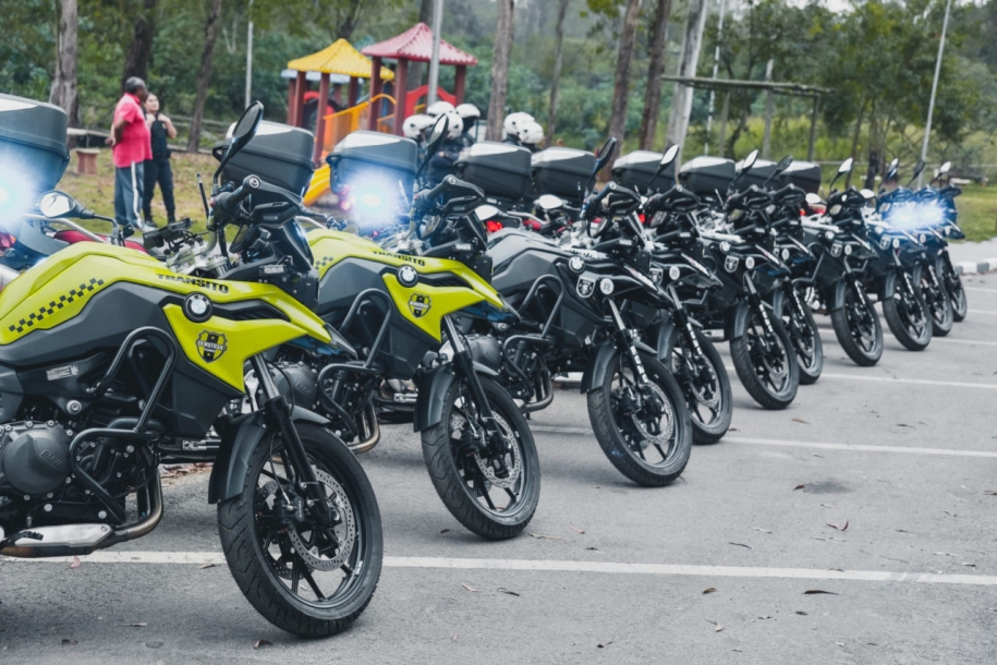 Kauan Berto amplia frota da Polícia Municipal com entrega de oito motos BMW