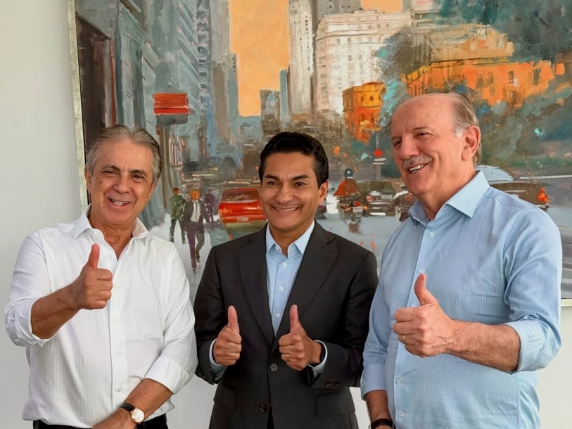 Beto Piteri e Rubens Furlan recebem deputado federal Marcos Pereira e lideranças do Republicanos 