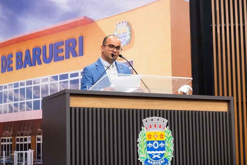 Barueri lança programa contra adultização de crianças 