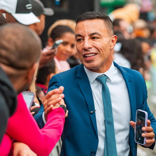 Rogério Lins prestigia o Desfile de 7 de Setembro em Osasco