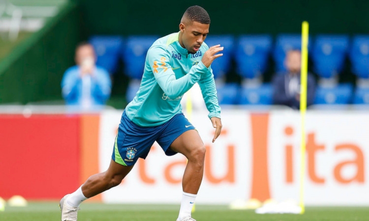 Ancelotti deve fazer oito alterações e promover estreia contra a Bolívia