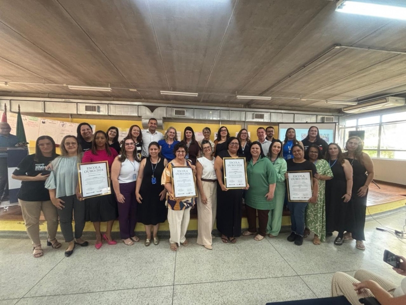 Escolas de Cajamar recebem prêmio “Escola Ouro”
