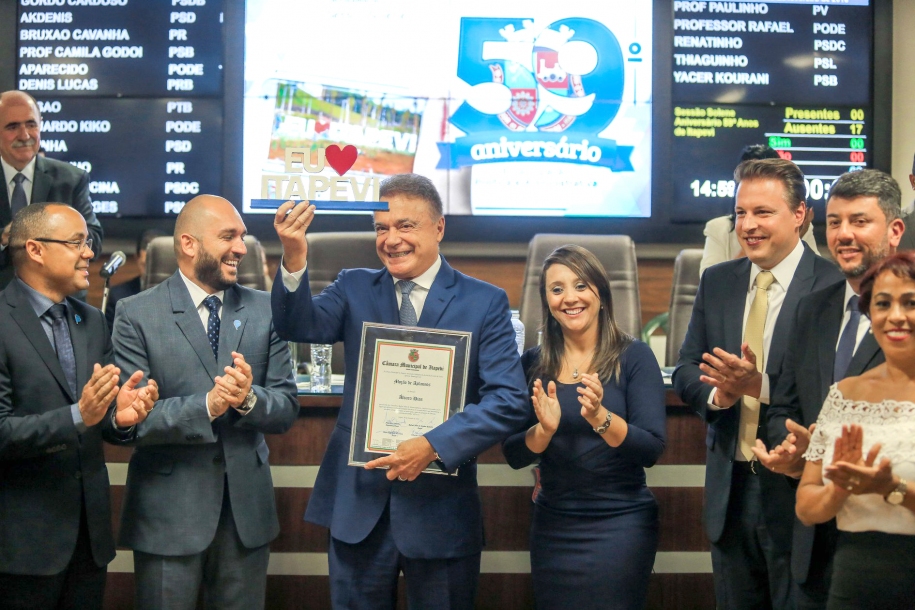 Álvaro Dias e Renata Abreu estão em rota de crescimento na região