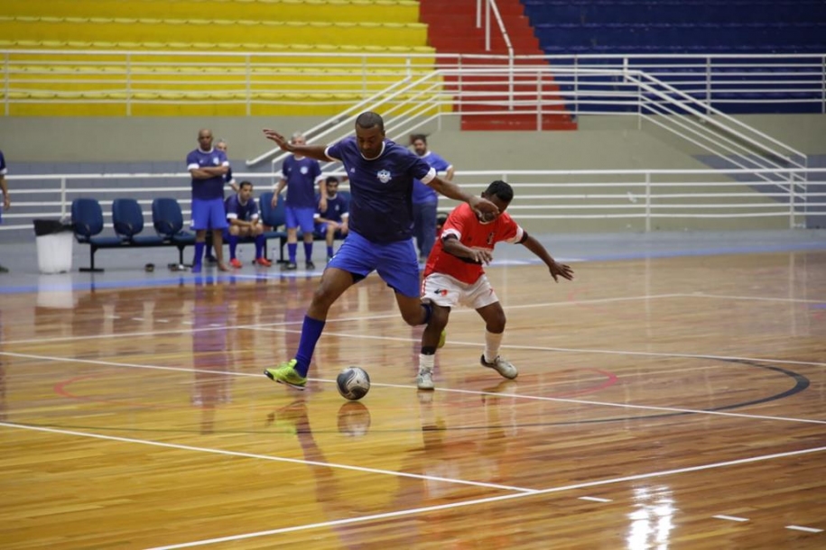 Beto Piteri anuncia fase final do campeonato Futebol Amador de Barueri