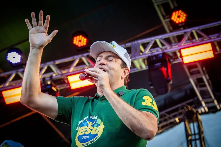 Elvis Cezar celebra fé e união na Marcha para Jesus em Santana de Parnaíba