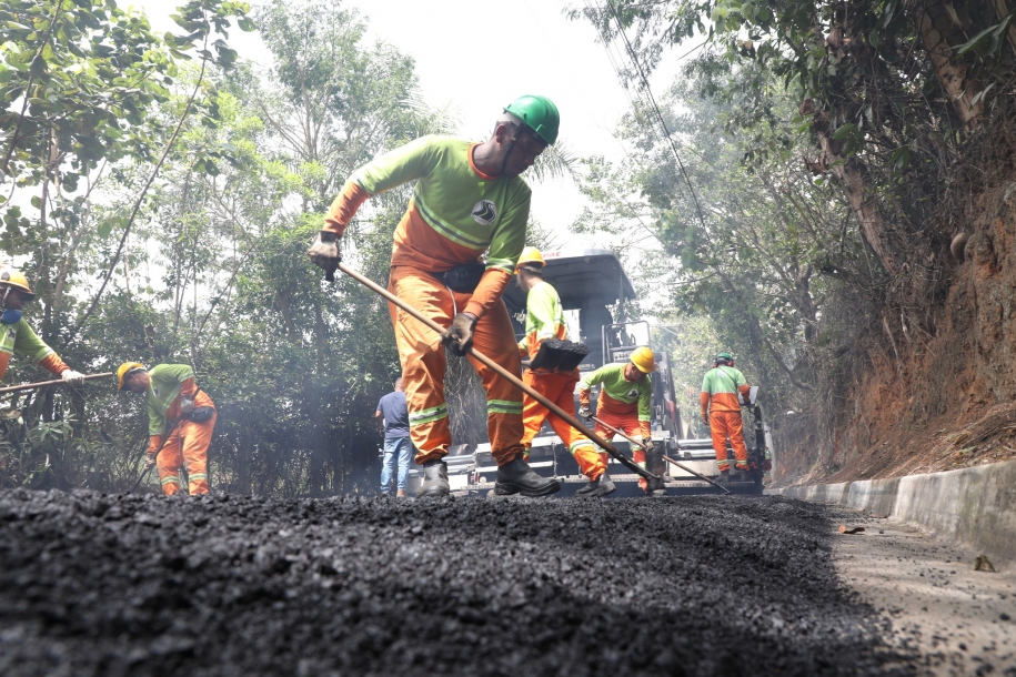 Prefeitura amplia obras de pavimentação no Bairro Sítio do Rosário