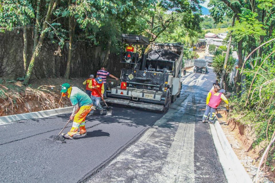 Bairro Votuparim recebe pavimentação    