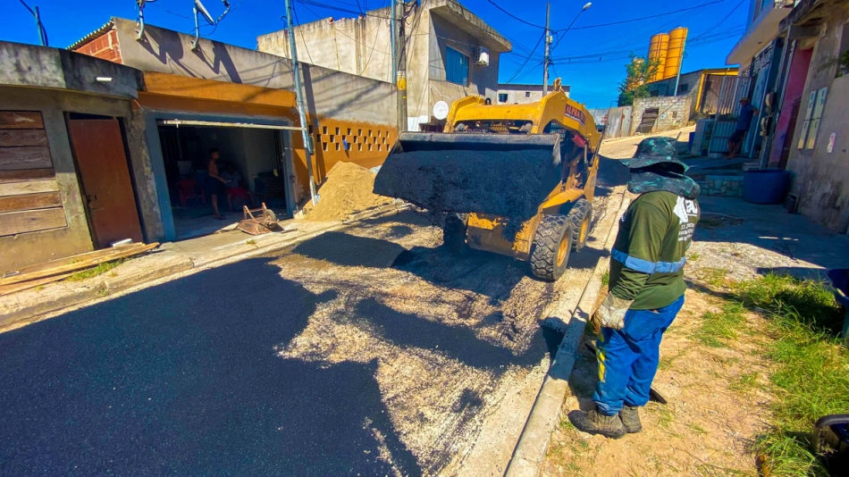 Prefeito Kauan Berto entrega mais duas ruas recapeadas em Jordanésia