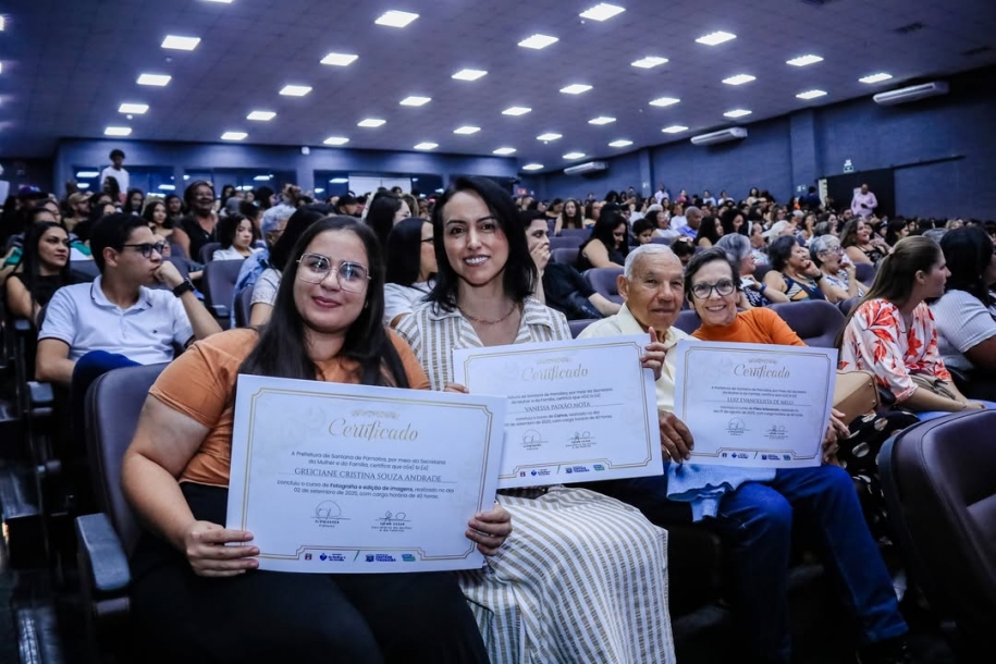 Santana de Parnaíba celebra formatura de mais de 1.300 alunos do Programa Qualifica + Família