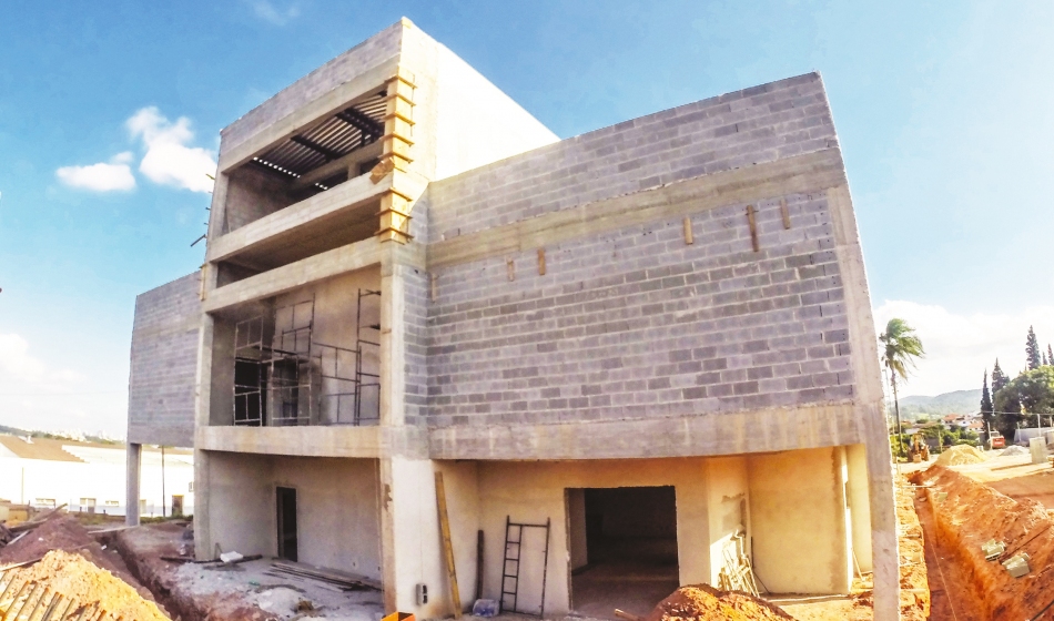 Avança a construção do Centro de Especialidades Médicas 