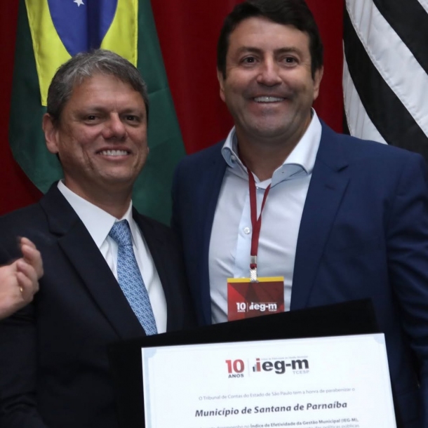 Elvis Cezar recebe prêmio de Melhor Gestão Pública do Estado de São Paulo