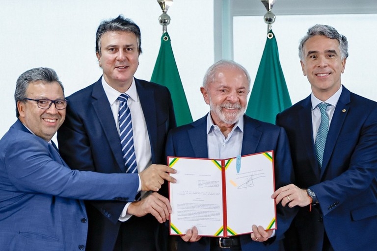 Lula sanciona lei que institui Sistema Nacional de Educação