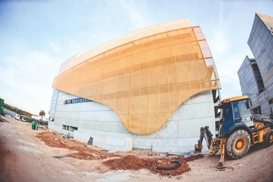 Elvis Cezar fiscaliza obras do novo Fórum e da nova Câmara Municipal de Santana de Parnaíba