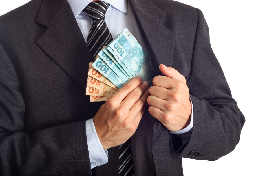 Deus nos livre da corrupção!