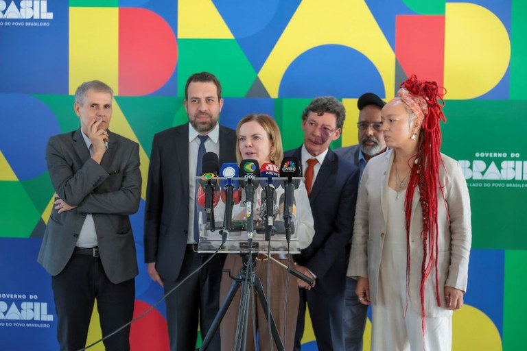 Governo Lula reforça posicionamento em torno do fim da escala 6x1