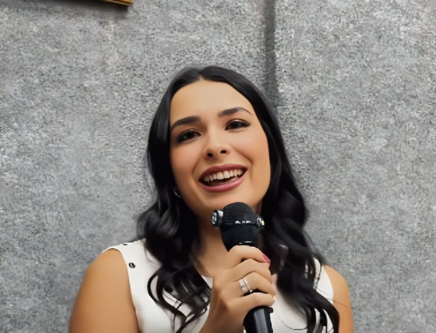 Primeira dama de Cajamar Luly Lima realiza última entrega do ano do Programa Coração de Mãe