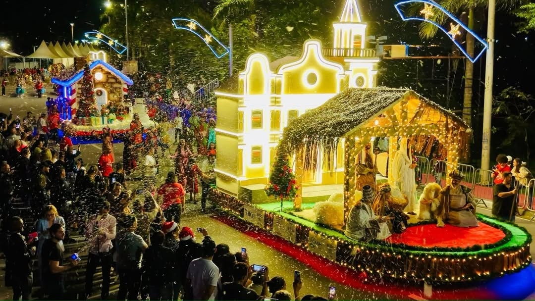 Prefeito Elvis Cezar realiza o primeiro Desfile de Natal da história de Santana de Parnaíba