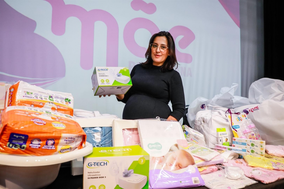 Santana de Parnaíba reforça apoio às gestantes com entrega do kit Mãe Parnaibana